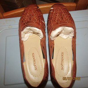 Women's Softspots huarache sandals size 7